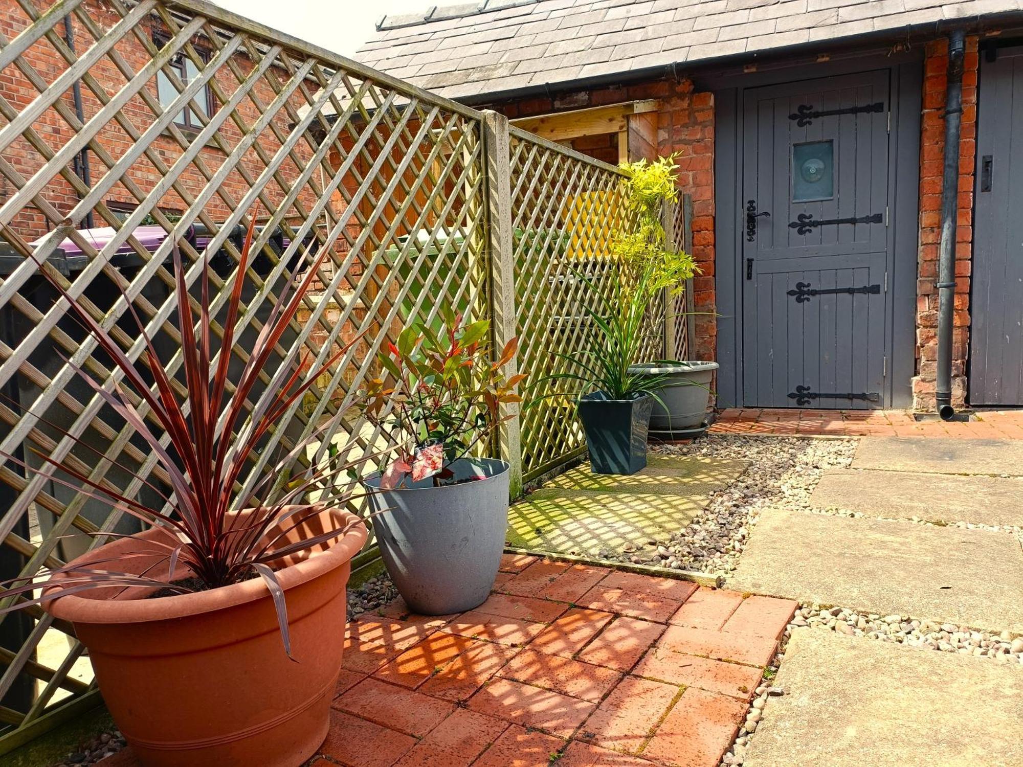 Charming Terrace Home In Whitchurch ウィットチャーチ エクステリア 写真